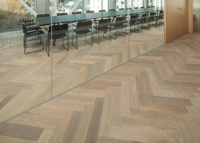 Massiv Parkett FG90°, Eiche, gebürstet, angeräuchert, basecoat geölt